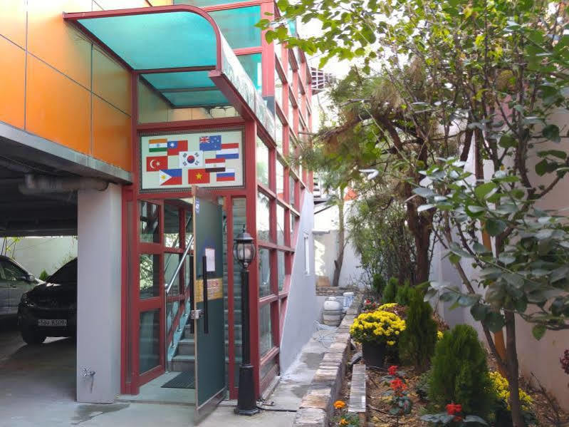 Embassy Guesthouse Itaewon Szöul Kültér fotó